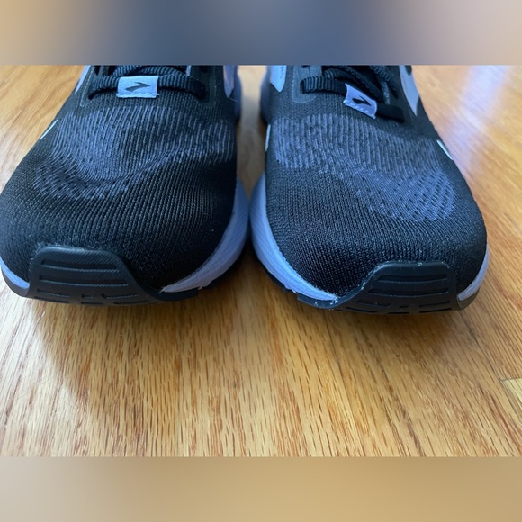 Brooks Launch 9 Black Running Shoes - Picture 7 of 12